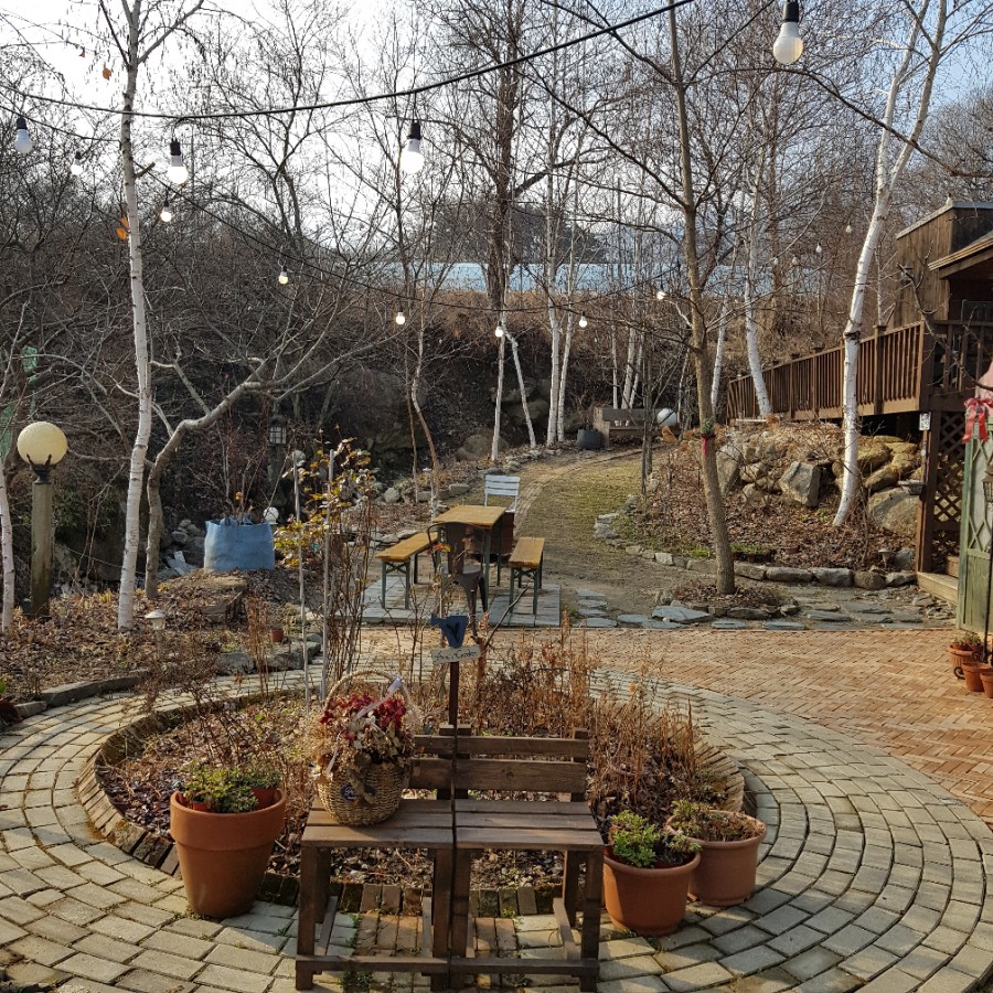 앤의정원 이미지