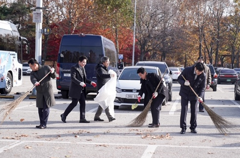 디엠로지스 이미지