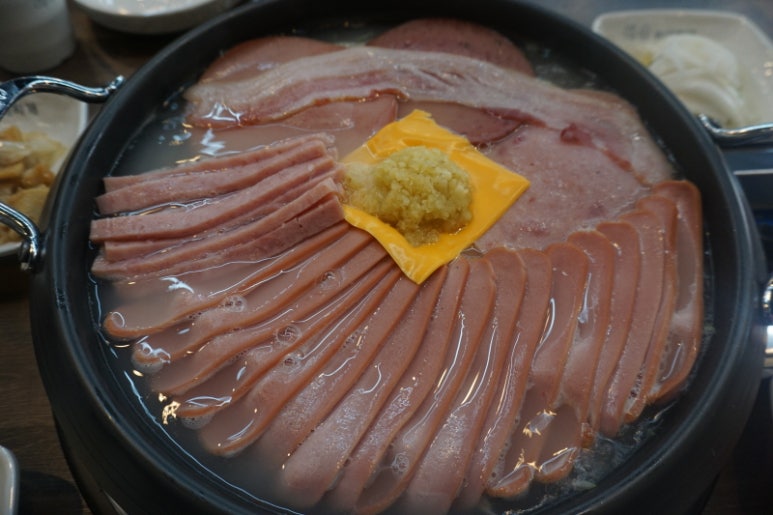 빅쭌부대찌개 이미지