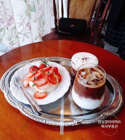 돌코롬푸드 이미지