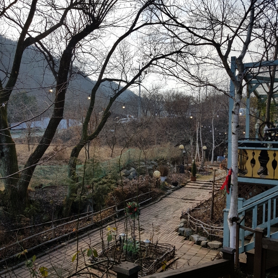 앤의정원 이미지