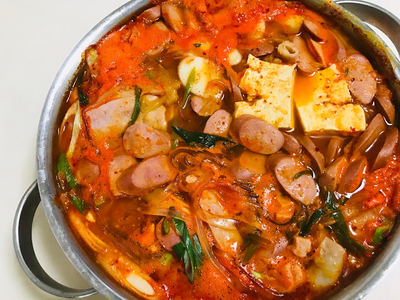 롱쓰부대찌개 이미지