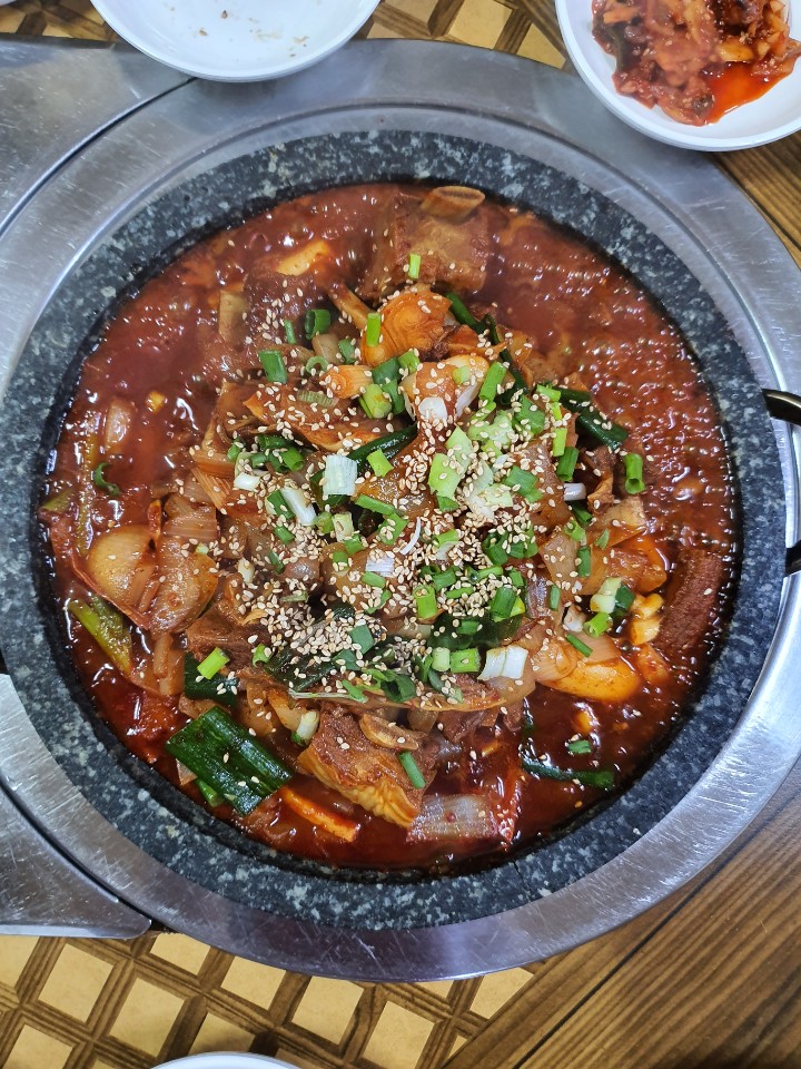 꿀꿀이삼겹살 이미지