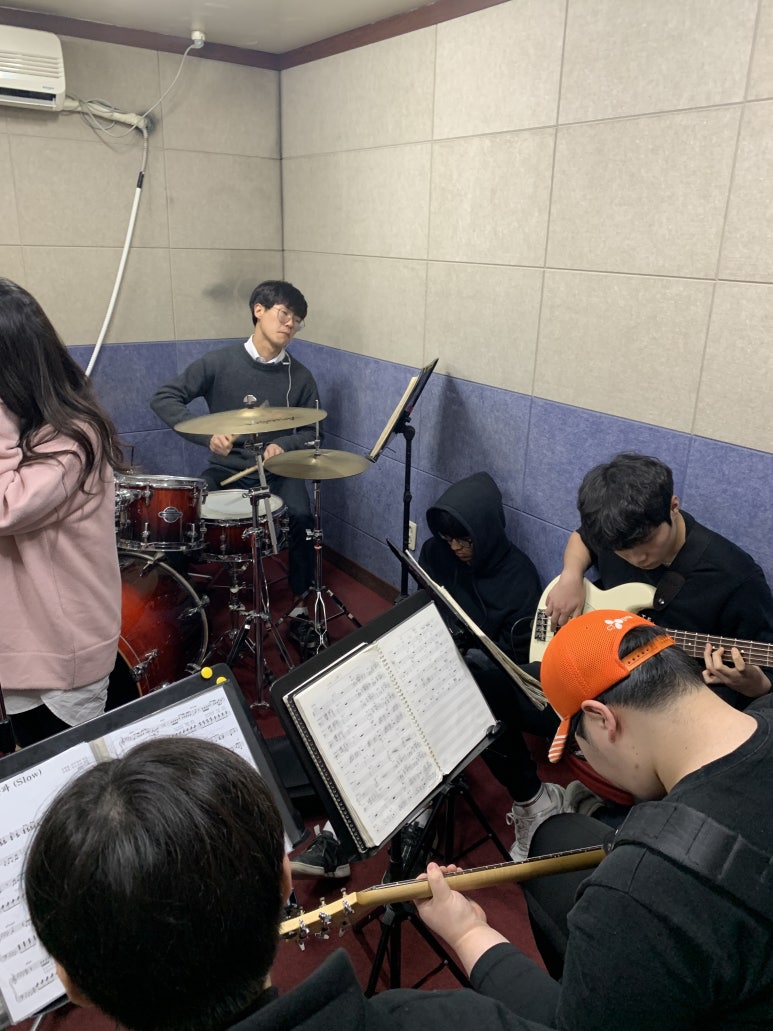 크림실용음악학원 이미지