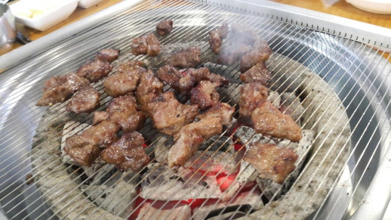왕통큰숯불구이 이미지