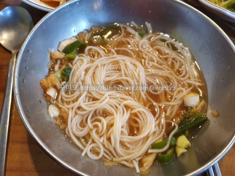 꽃뫼국수 이미지
