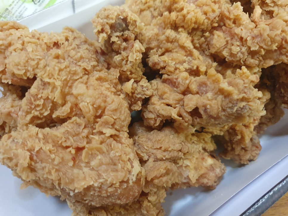 비비큐치킨 이미지