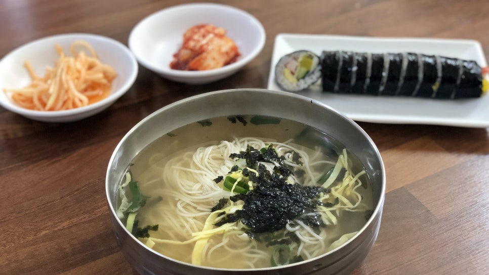 멸치국수 이미지
