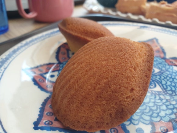 카페티라시아 이미지