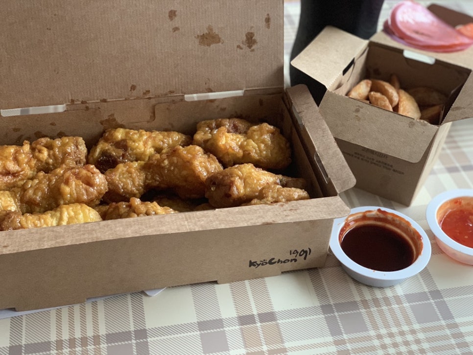 교촌치킨봉명 이미지