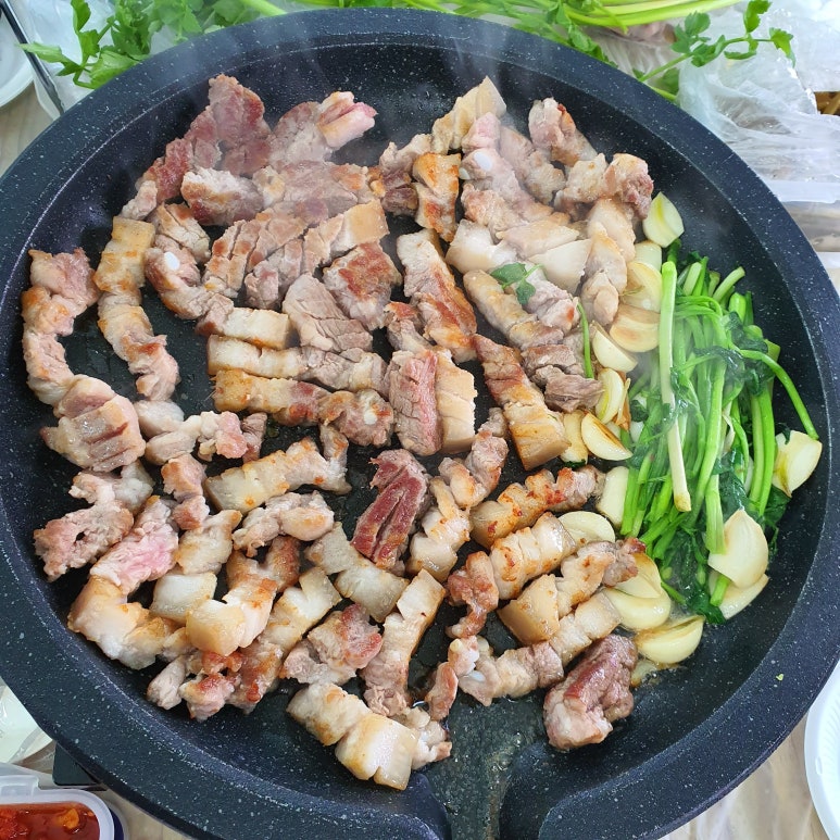 미나리삼겹살 이미지