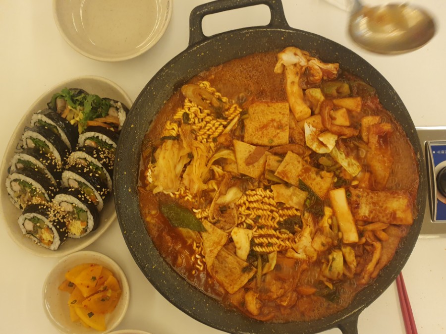 핫한떡볶이김밥 이미지
