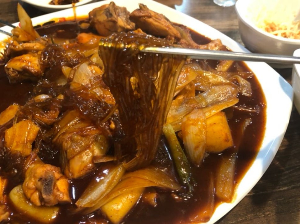 엄지찜닭 이미지