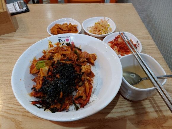 명인제육 이미지