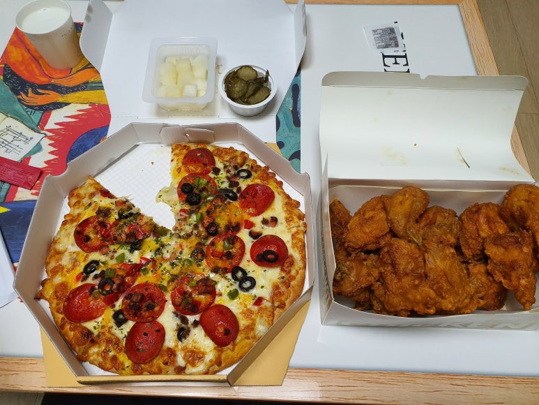 피자딜라잇 이미지