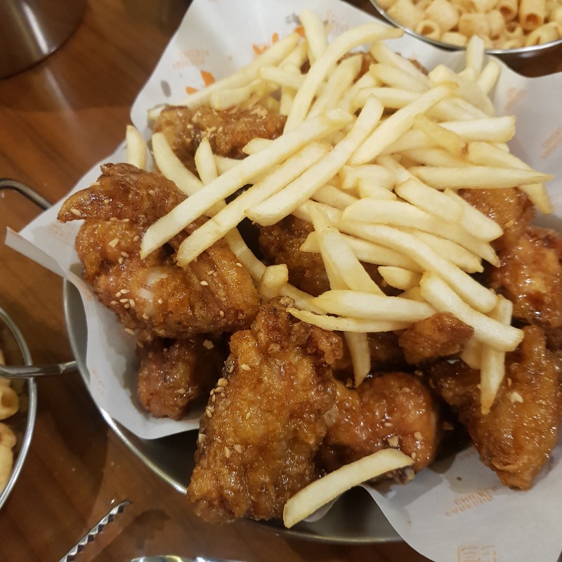 박군치킨 이미지