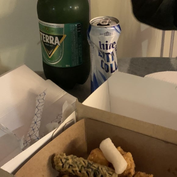 까치통닭 이미지
