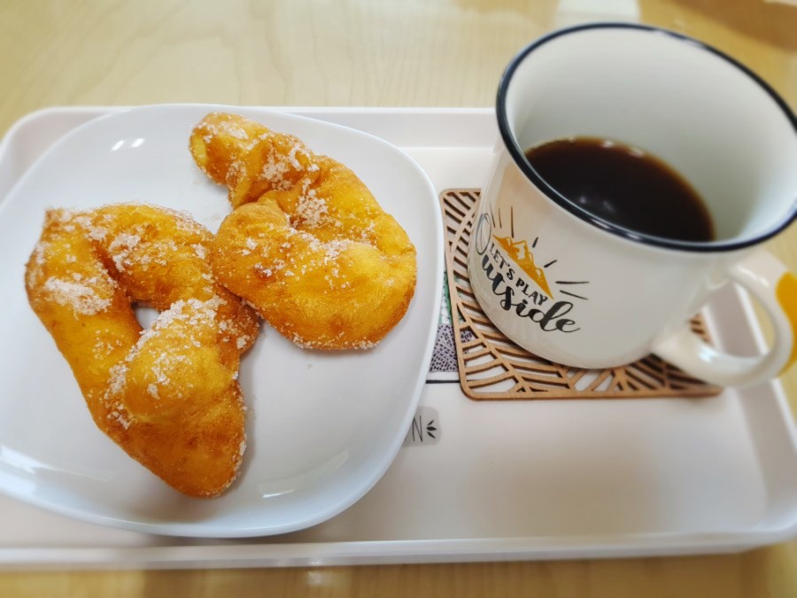 새쟁이꽈배기 이미지