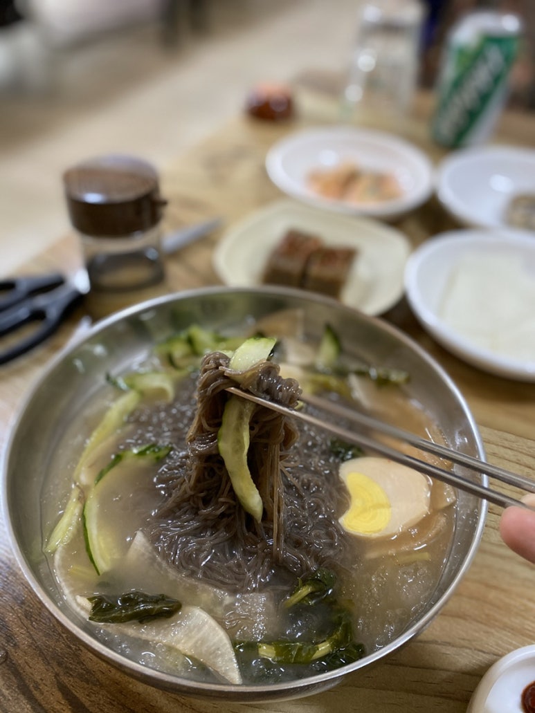 고기냉면 이미지