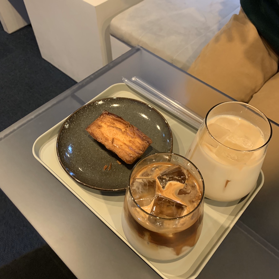 블루이쉬브루커피 이미지