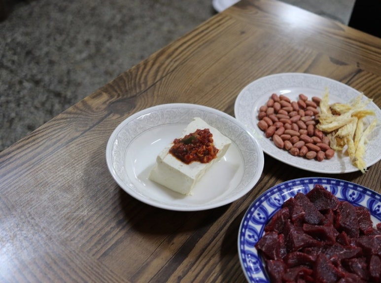 향촌동생고기육회 이미지