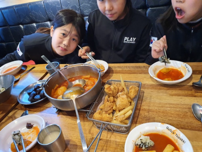 플레이스포테인먼트 이미지
