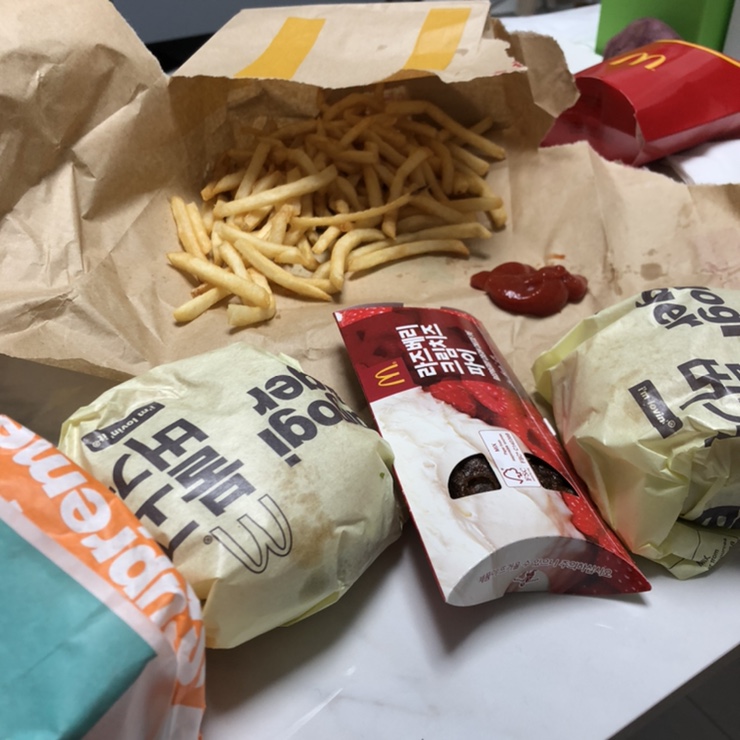 (주)동산만두 이미지
