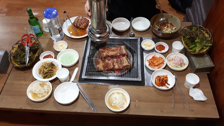 민속숯불갈비 이미지