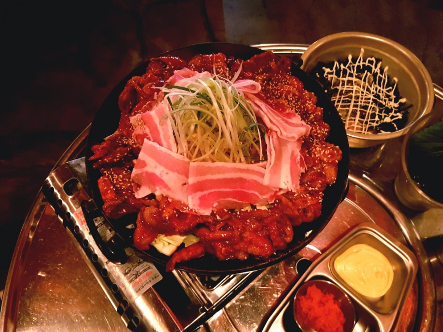 콩나물비비고삼겹살 이미지