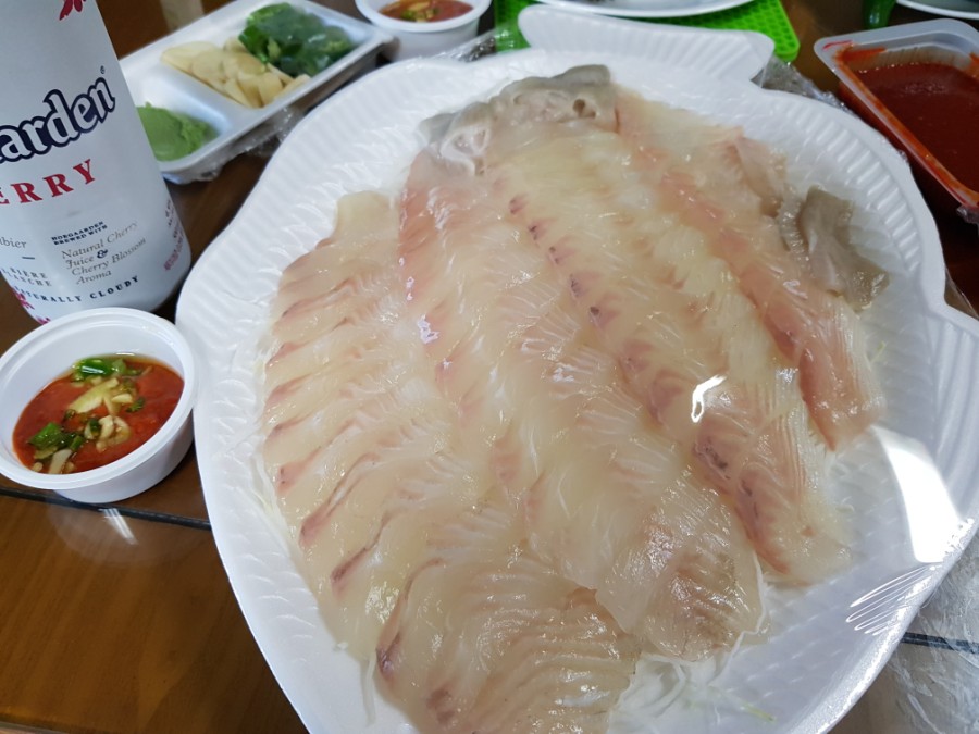 고래수산 이미지