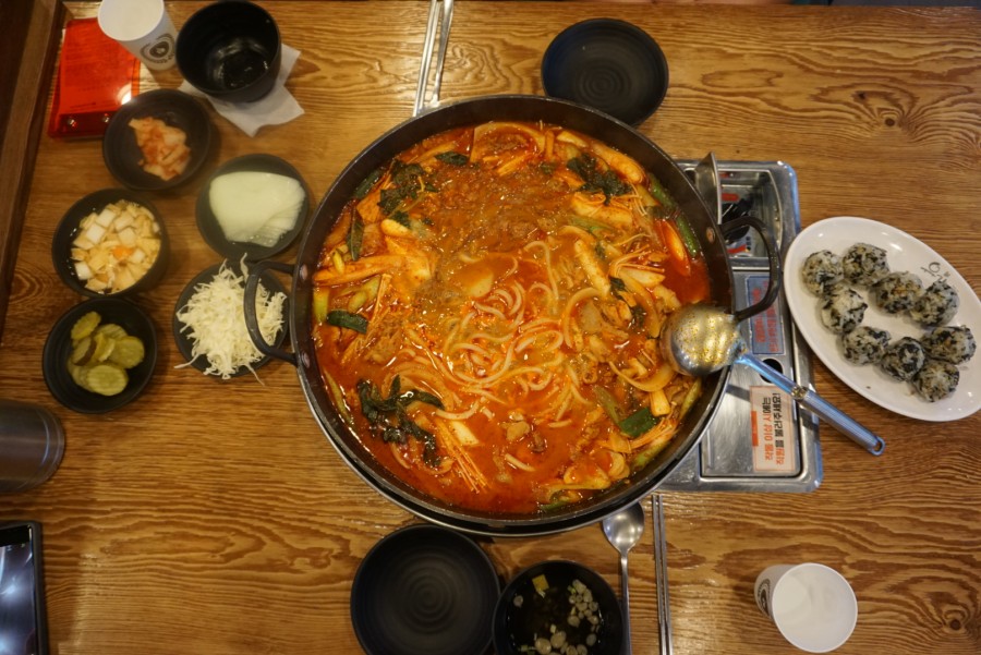유가네닭갈비장한평역점 이미지