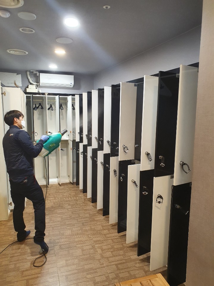 인어스휘트니스 이미지