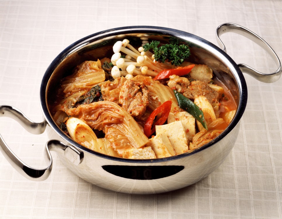 김치찌개뒷고기 이미지