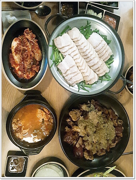자매족발 이미지