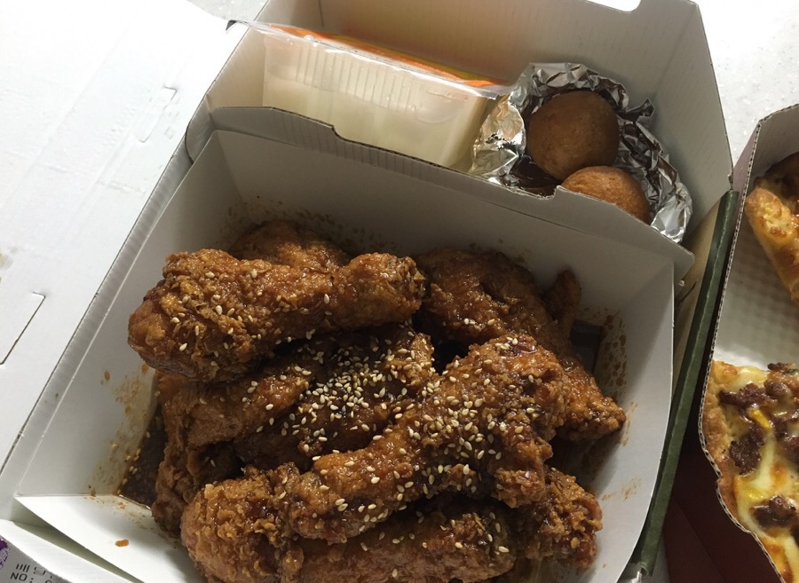 투가이즈치킨앤피자 이미지