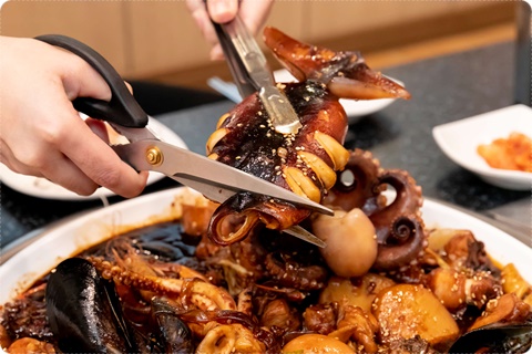 진성닭갈비.신라찜닭.김형우족발 이미지