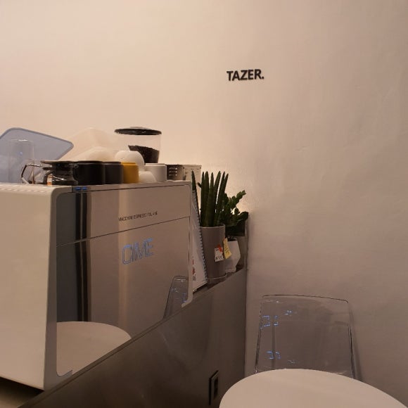 테이저(TAZER) 이미지