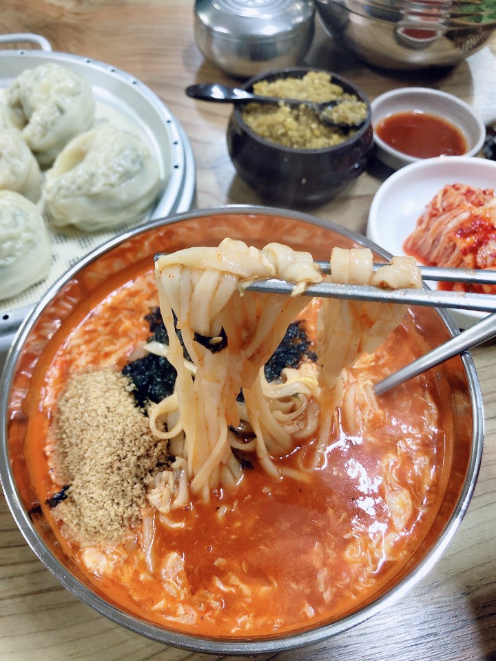 공주얼큰이칼국수 이미지
