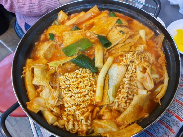 도라무통즉석떡볶이 이미지
