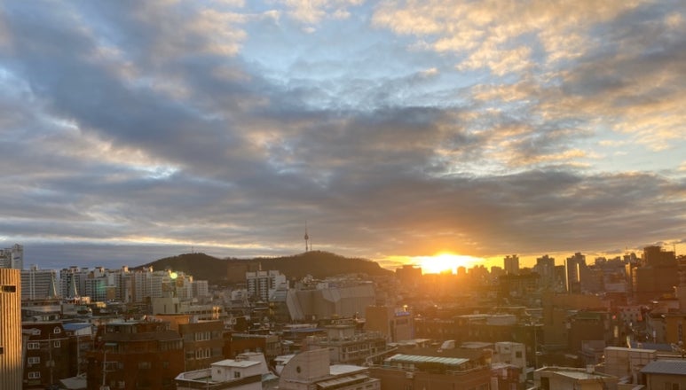 랩탑하우스 이미지