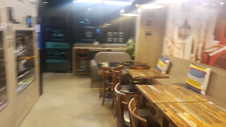 준커피숍 이미지