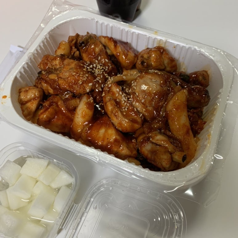 타고난숯불치킨 이미지