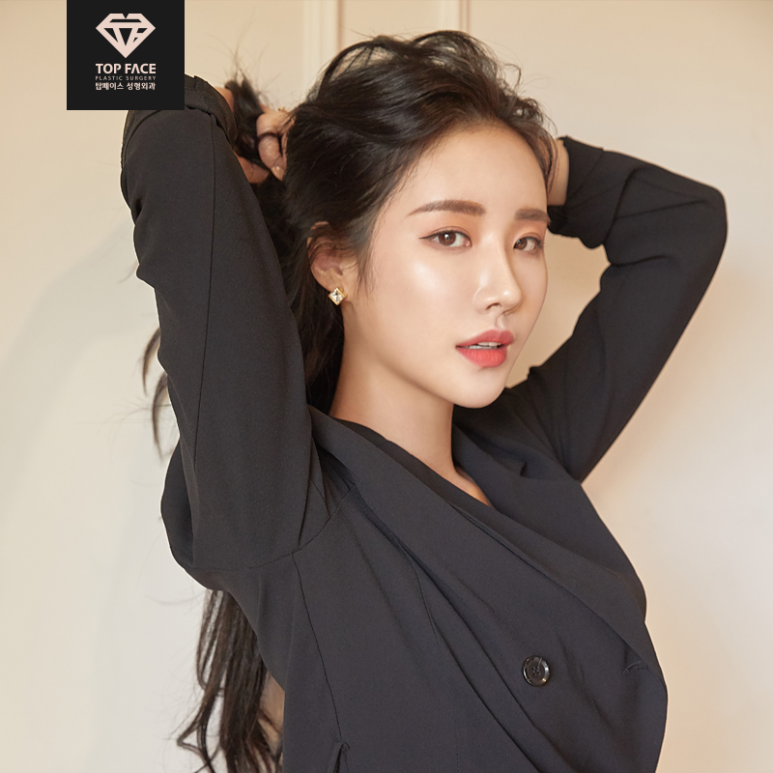 리얼성형외과 이미지