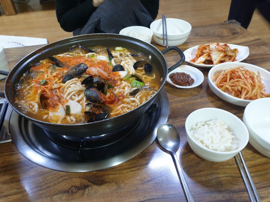 먹보해물칼국수 이미지