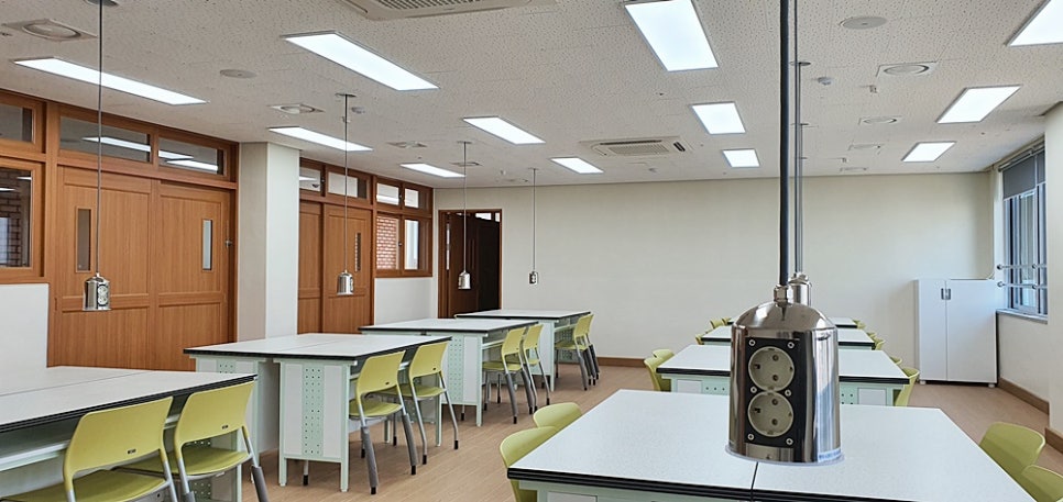 신현중학교 이미지