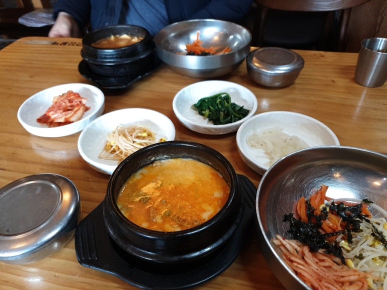 네모반듯두부나라 이미지