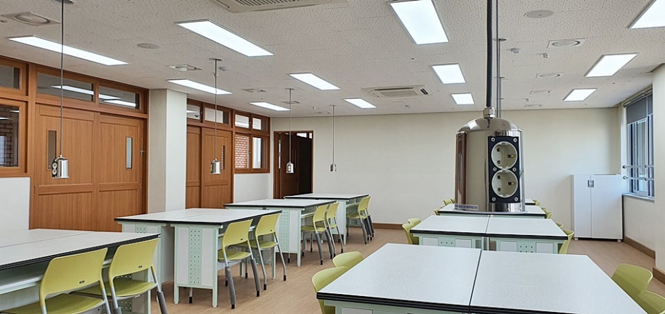 신현중학교 이미지