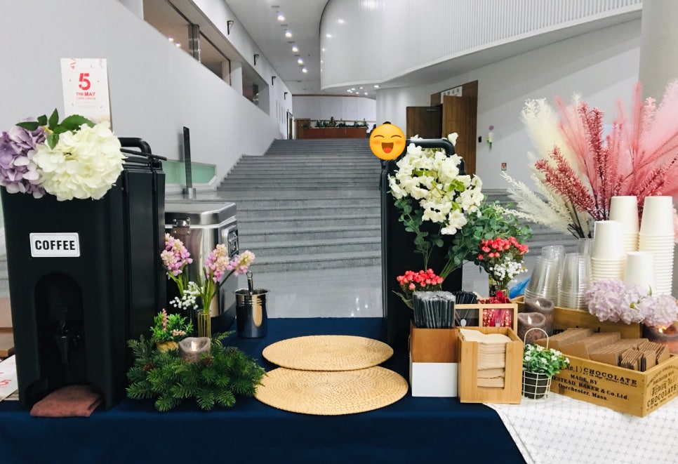 더메이커피 이미지