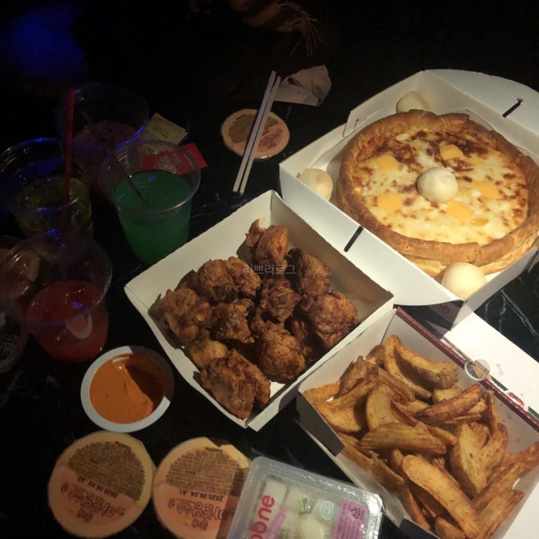 비에치씨치킨피자 이미지