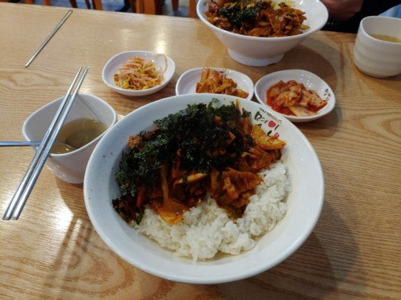 명인제육 이미지